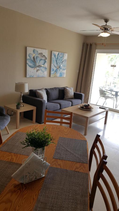 Regina Gardens 205 Block 7 Apartment Paphos Exterior photo